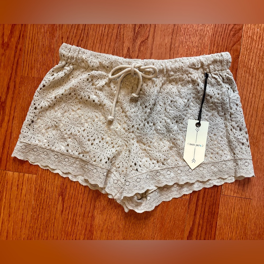 NWT** Banjara-women’s Lace Crochet Shorts in Cream, size Lg.